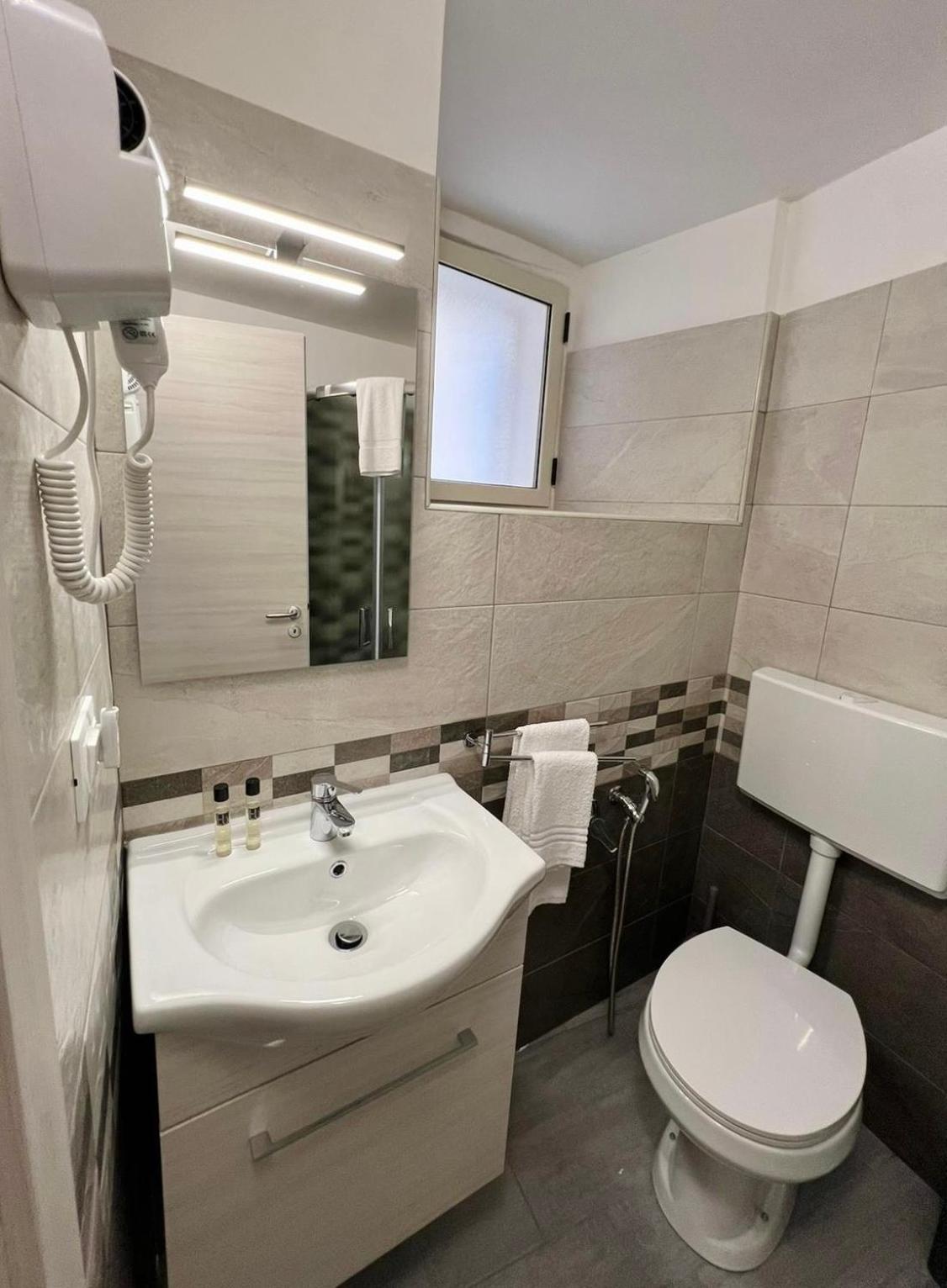 Costa Degli Dei Rooms Pizzo  Ngoại thất bức ảnh
