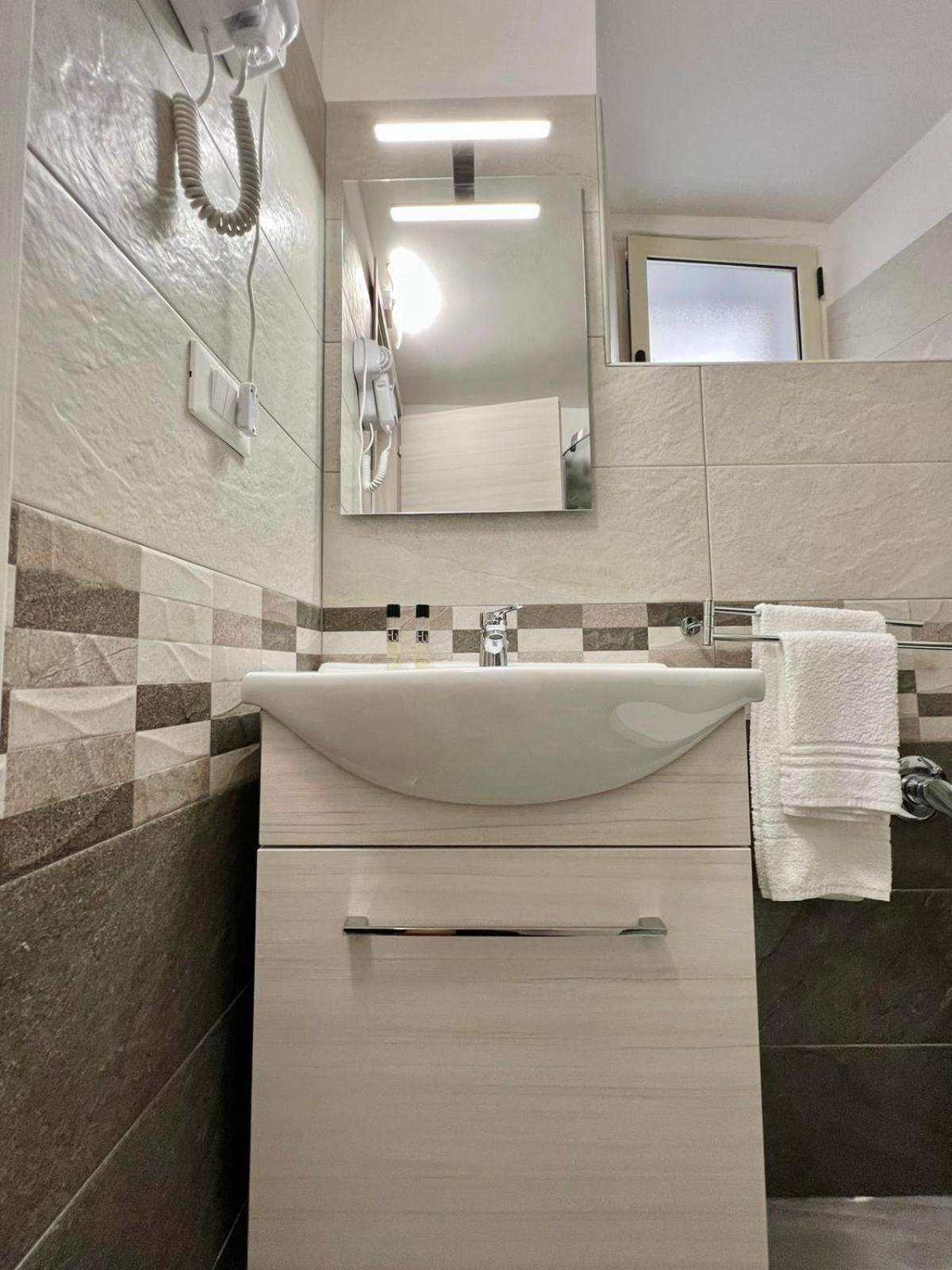 Costa Degli Dei Rooms Pizzo  Ngoại thất bức ảnh