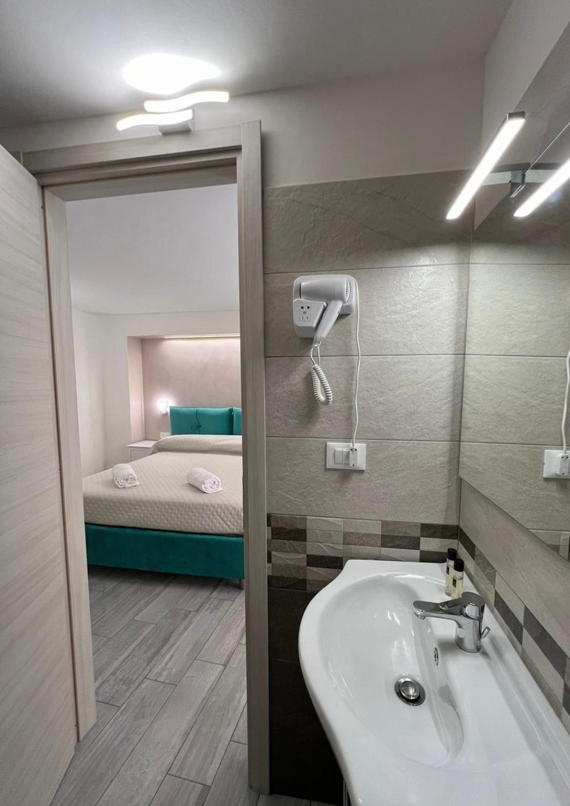 Costa Degli Dei Rooms Pizzo  Ngoại thất bức ảnh